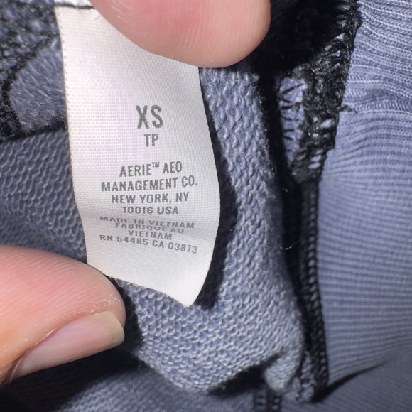 Aerie Sweatshirt Womens XS Upstate Crewneck Pullover Fleece Spell Out Casual - Picture 4 of 10